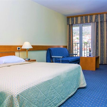 Hotel セルツェ エクステリア 写真