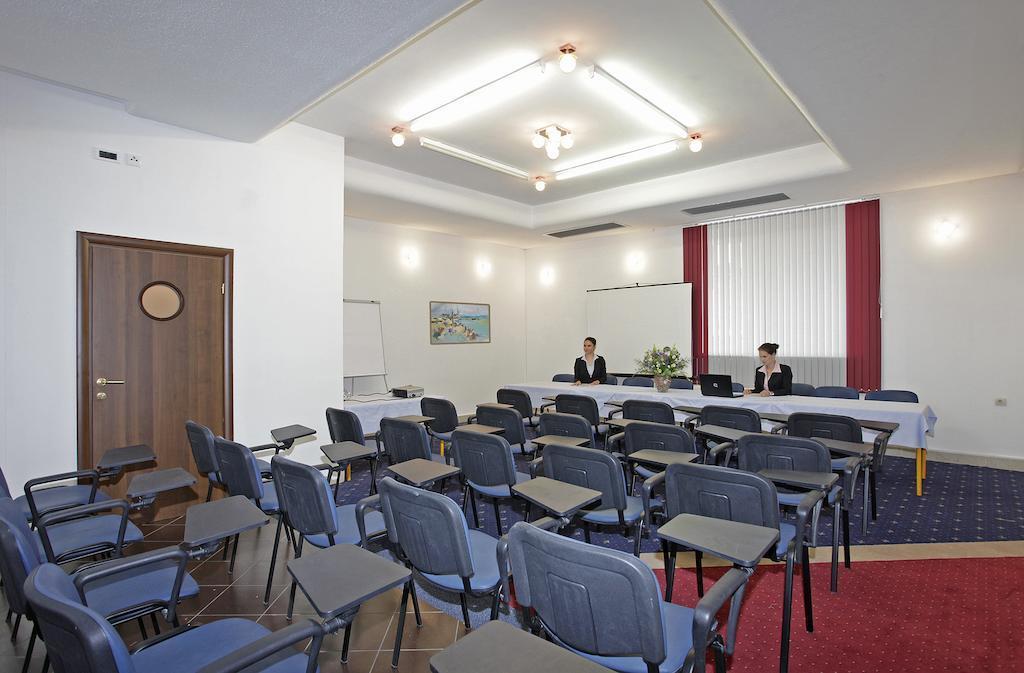 Hotel セルツェ エクステリア 写真