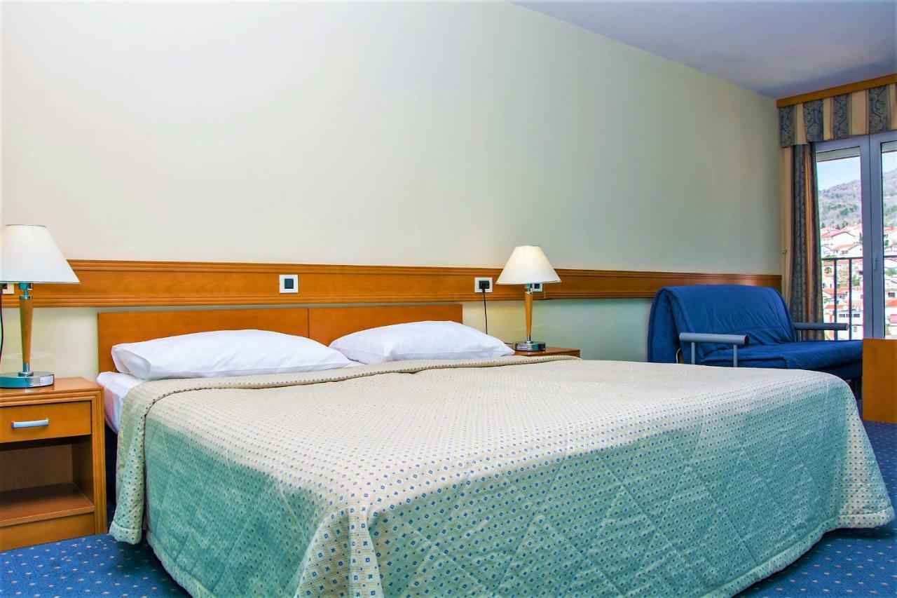 Hotel セルツェ エクステリア 写真