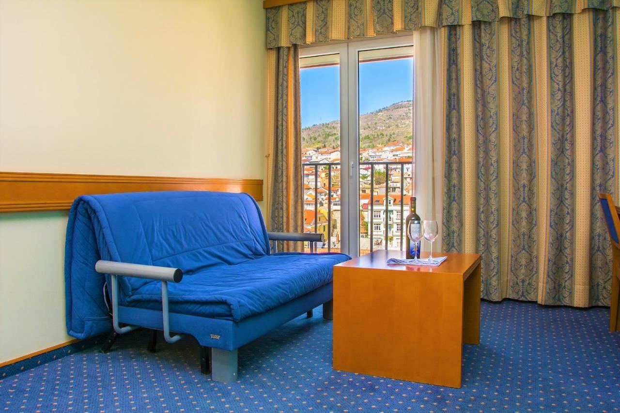 Hotel セルツェ エクステリア 写真