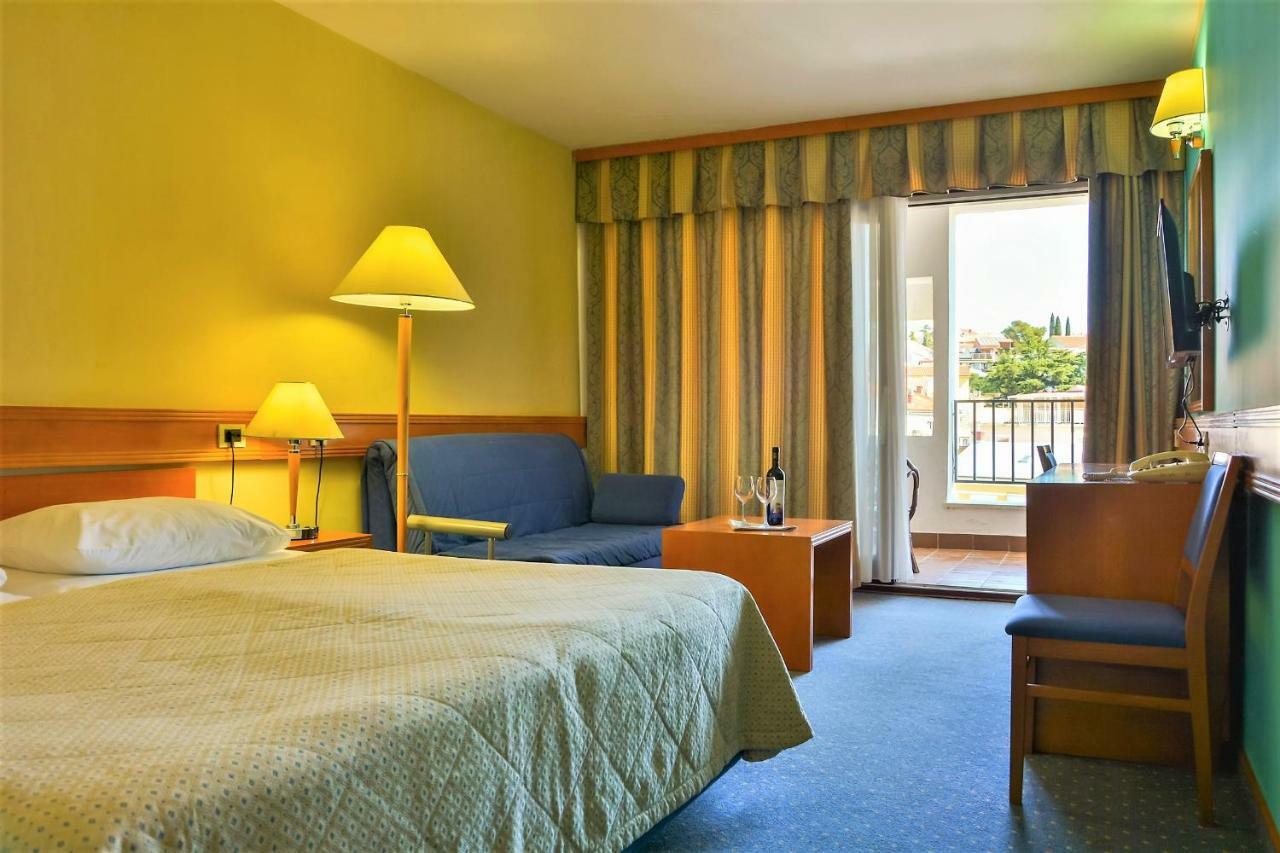Hotel セルツェ エクステリア 写真