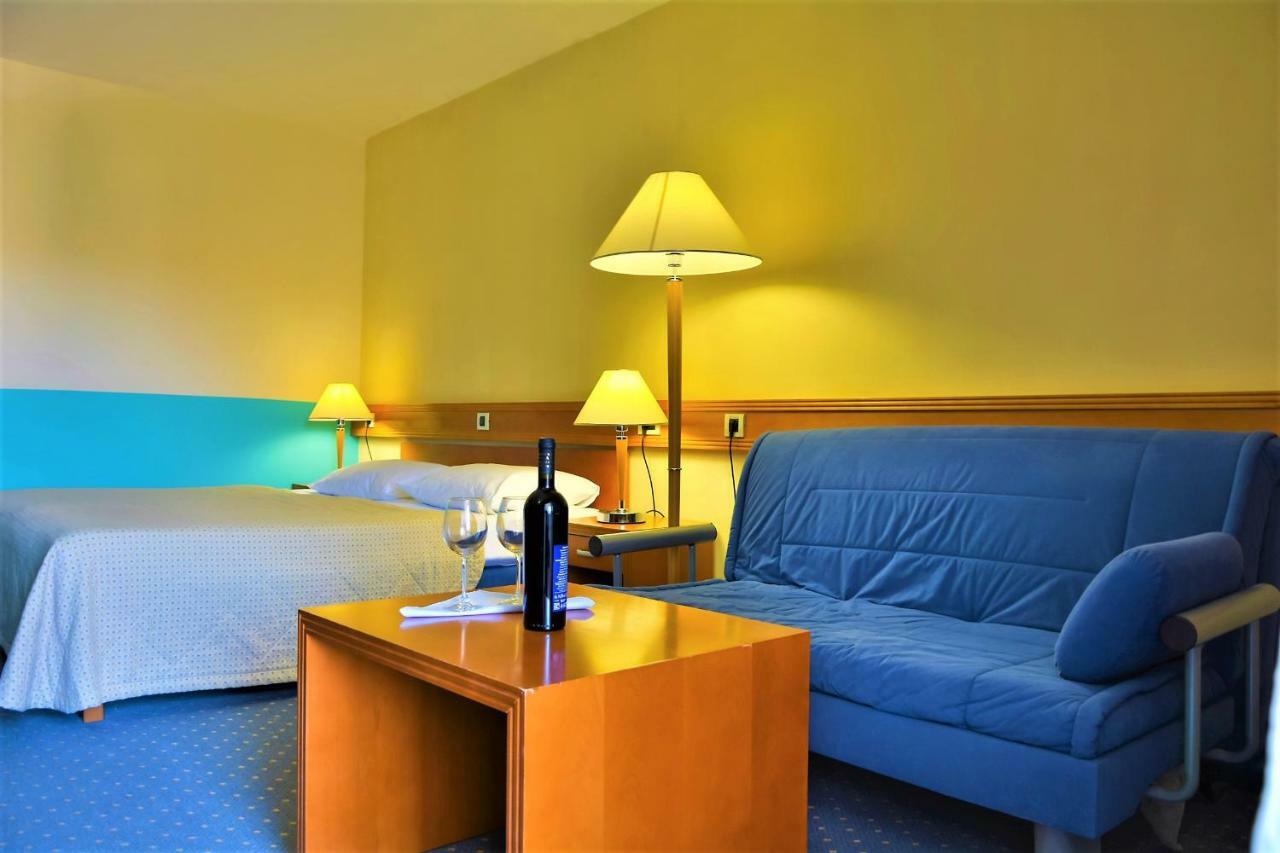 Hotel セルツェ エクステリア 写真