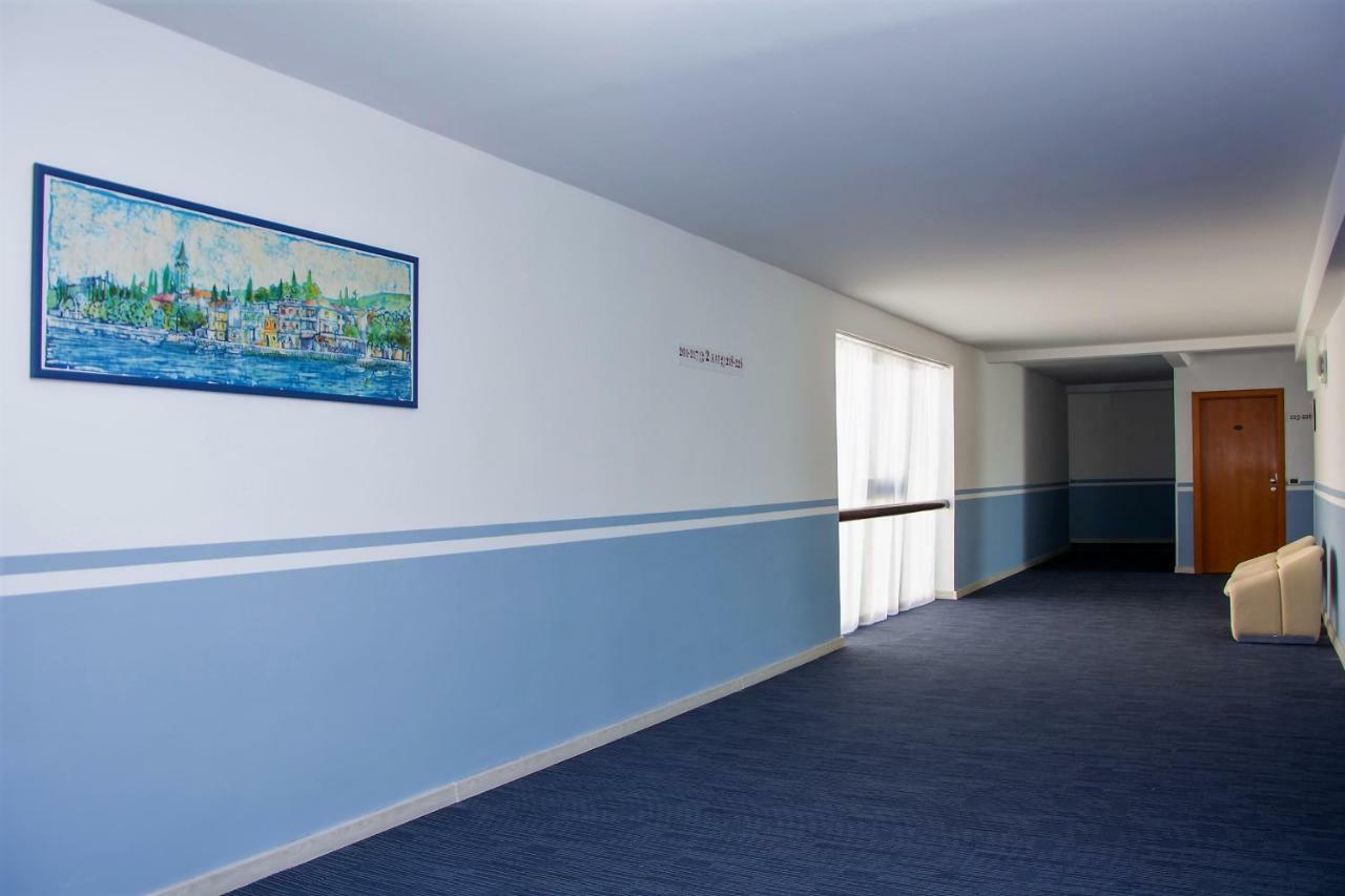 Hotel セルツェ エクステリア 写真