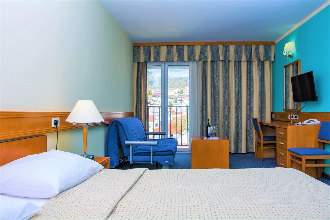 Hotel セルツェ エクステリア 写真